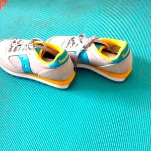 Saucony  teal and gray Sneakers new size 7